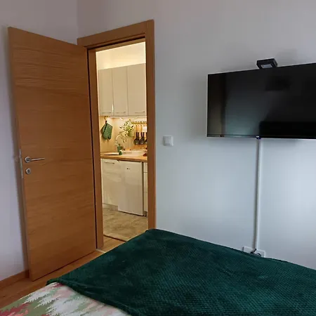 Golden Clover 33 Apartman *