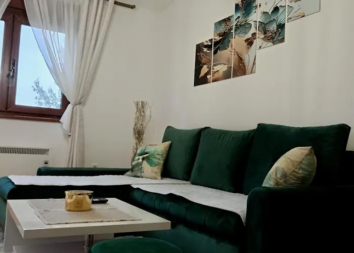 Apartamento Golden Clover 33 *